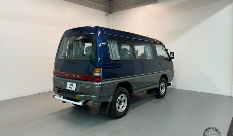 1998 Mitsubishi Delica GLX Starwagon full