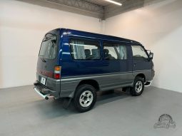 1998 Mitsubishi Delica GLX Starwagon full