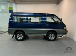 1998 Mitsubishi Delica GLX Starwagon full