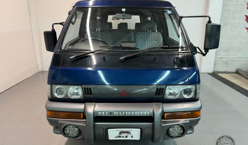 1998 Mitsubishi Delica GLX Starwagon full