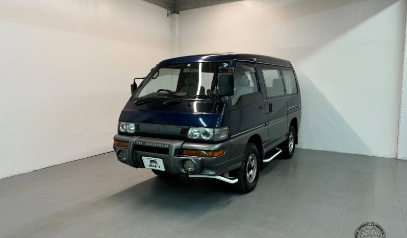 1998 Mitsubishi Delica GLX Starwagon full