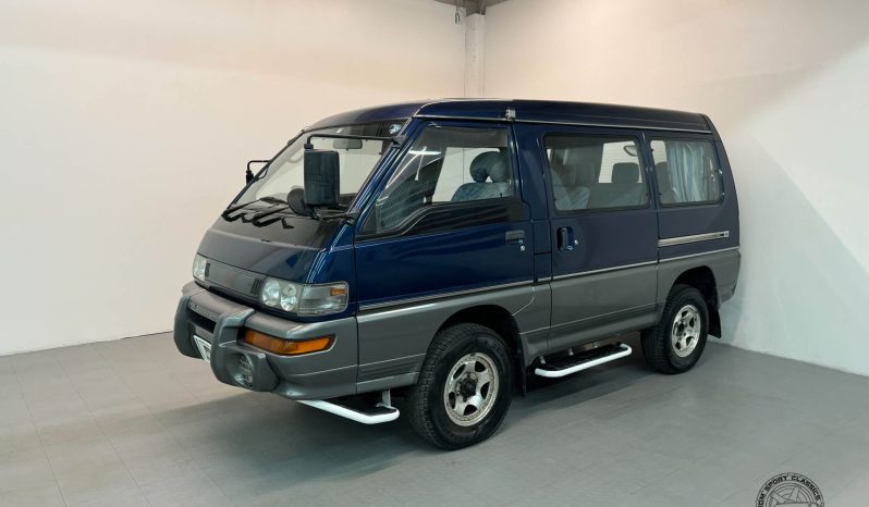 1998 Mitsubishi Delica GLX Starwagon full