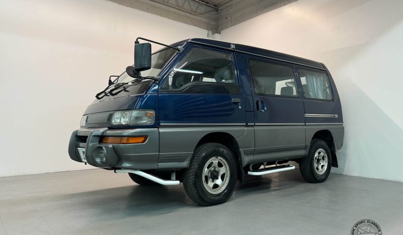 1998 Mitsubishi Delica GLX Starwagon full