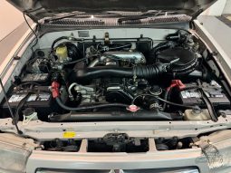 1996 Toyota Hilux Surf SSR-G full