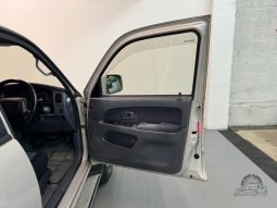 1995 Toyota Hilux Surf SSR-G full