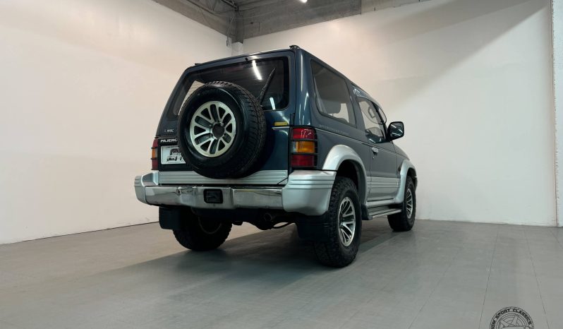 1992 Mitsubishi Pajero XG full