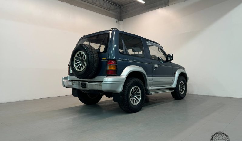 1992 Mitsubishi Pajero XG full