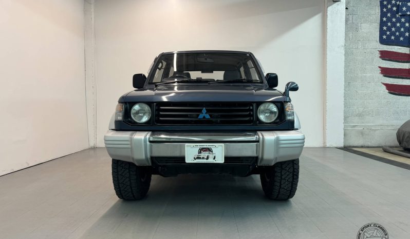 1992 Mitsubishi Pajero XG full