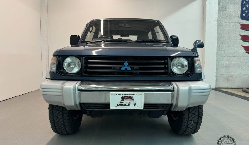 1992 Mitsubishi Pajero XG full