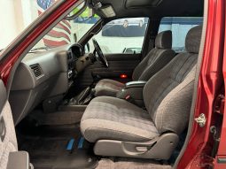 1992 Toyota Hilux SSR Pickup full