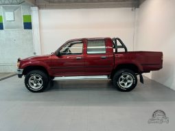 1992 Toyota Hilux SSR Pickup full