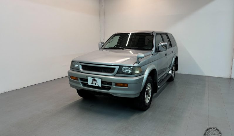 1997 Mitsubishi Challenger 4WD full