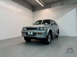 1997 Mitsubishi Challenger 4WD full