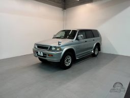 1997 Mitsubishi Challenger 4WD full