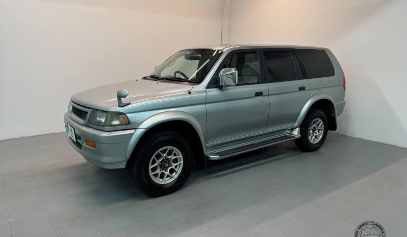 1997 Mitsubishi Challenger 4WD full