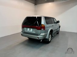 1997 Mitsubishi Challenger 4WD full