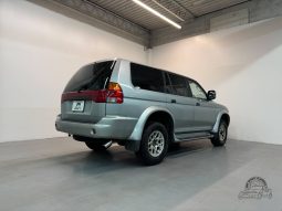 1997 Mitsubishi Challenger 4WD full