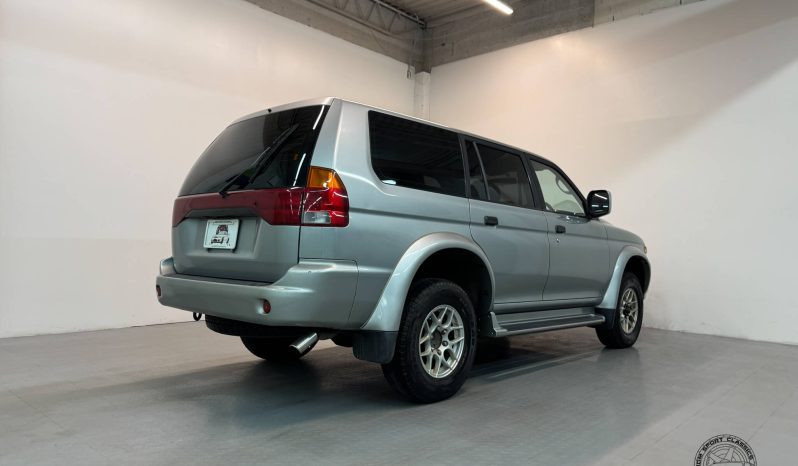 1997 Mitsubishi Challenger 4WD full