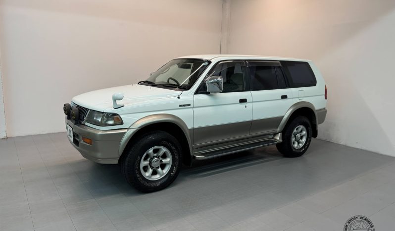 1997 Mitsubishi Challenger X 4WD full