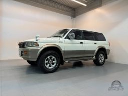 1997 Mitsubishi Challenger X 4WD full