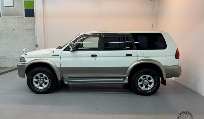 1997 Mitsubishi Challenger X 4WD full