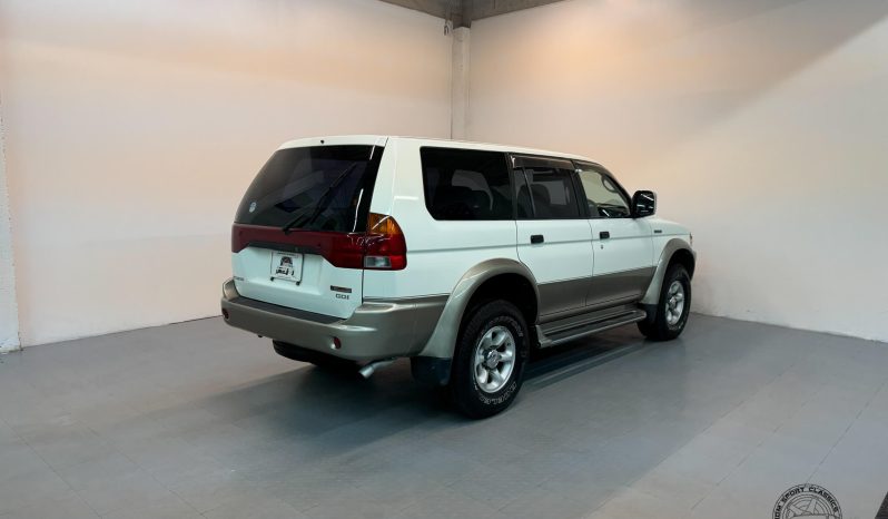 1997 Mitsubishi Challenger X 4WD full