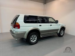 1997 Mitsubishi Challenger X 4WD full
