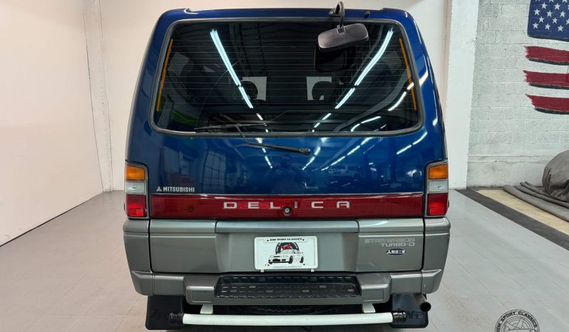 1998 Mitsubishi Delica Starwagon GLX full