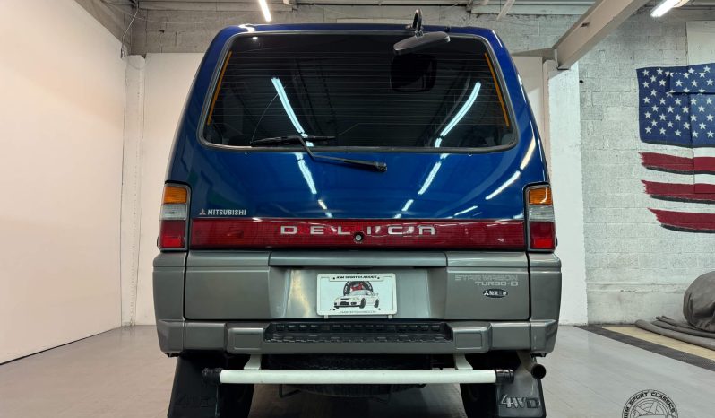 1998 Mitsubishi Delica Starwagon GLX full