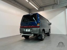 1998 Mitsubishi Delica Starwagon GLX full