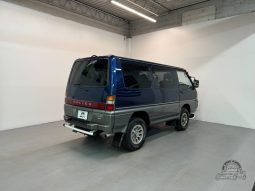 1998 Mitsubishi Delica Starwagon GLX full