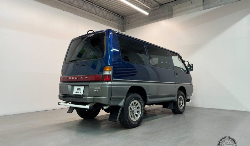 1998 Mitsubishi Delica Starwagon GLX full