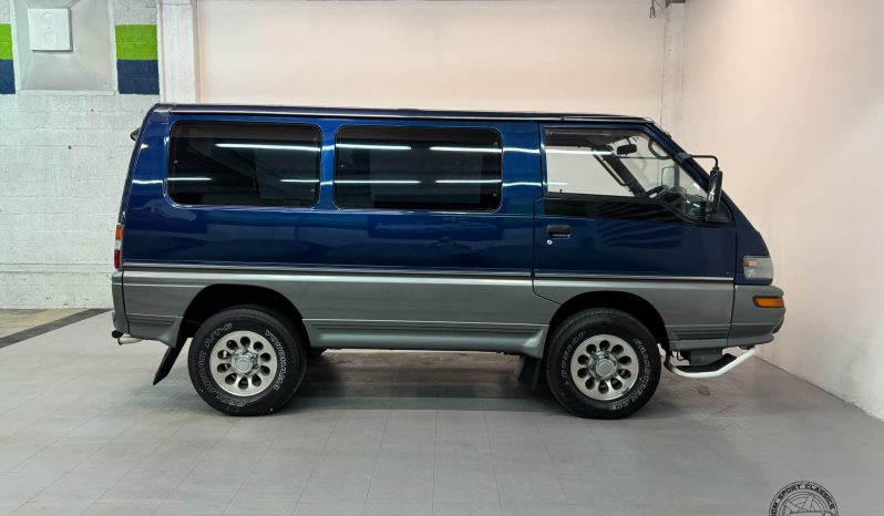 1998 Mitsubishi Delica Starwagon GLX full