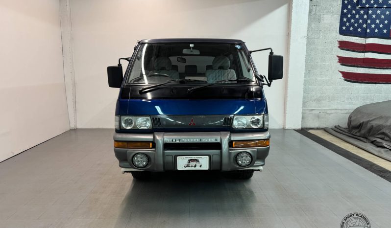 1998 Mitsubishi Delica Starwagon GLX full