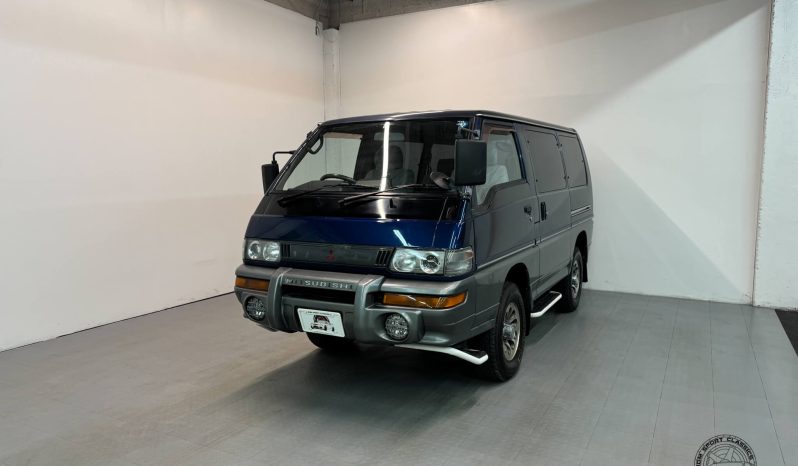 1998 Mitsubishi Delica Starwagon GLX full