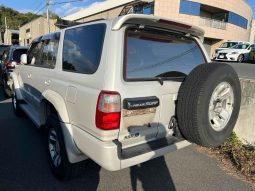 1996 Toyota Hilux Surf SSR-X full