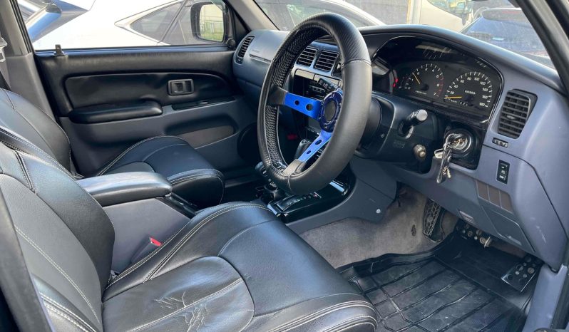 1996 Toyota Hilux Surf SSR-X full