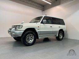 1997 Mitsubishi Pajero Exceed GDI V6 full