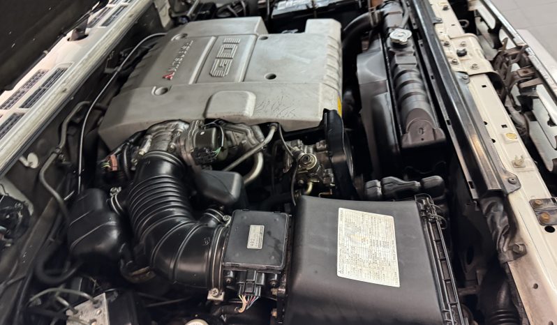 1997 Mitsubishi Pajero Exceed GDI V6 full