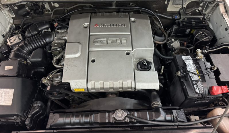 1997 Mitsubishi Pajero Exceed GDI V6 full