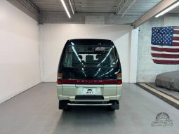 1994 Mitsubishi Delica Starwagon full