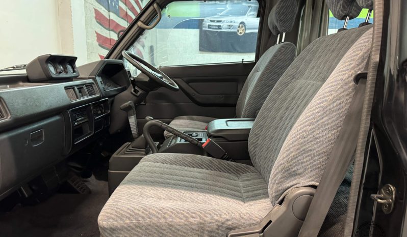 1994 Mitsubishi Delica Starwagon full