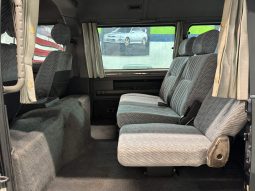 1994 Mitsubishi Delica Starwagon full