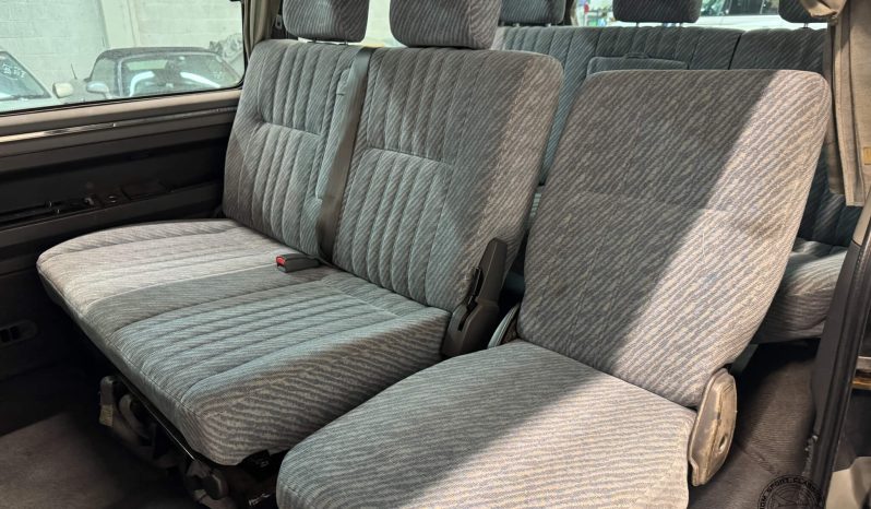 1994 Mitsubishi Delica Starwagon full