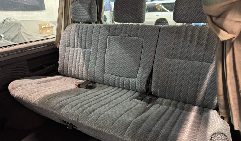 1994 Mitsubishi Delica Starwagon full