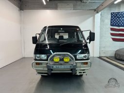1994 Mitsubishi Delica Starwagon full