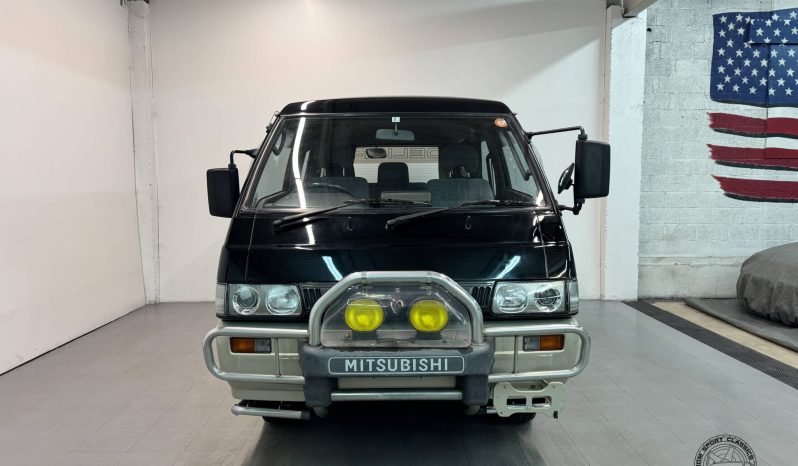 1994 Mitsubishi Delica Starwagon full