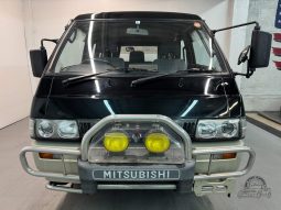 1994 Mitsubishi Delica Starwagon full