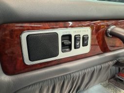 1997 Toyota Century V12 full