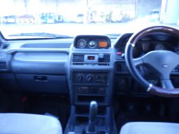 1991 Mitsubishi Pajero full